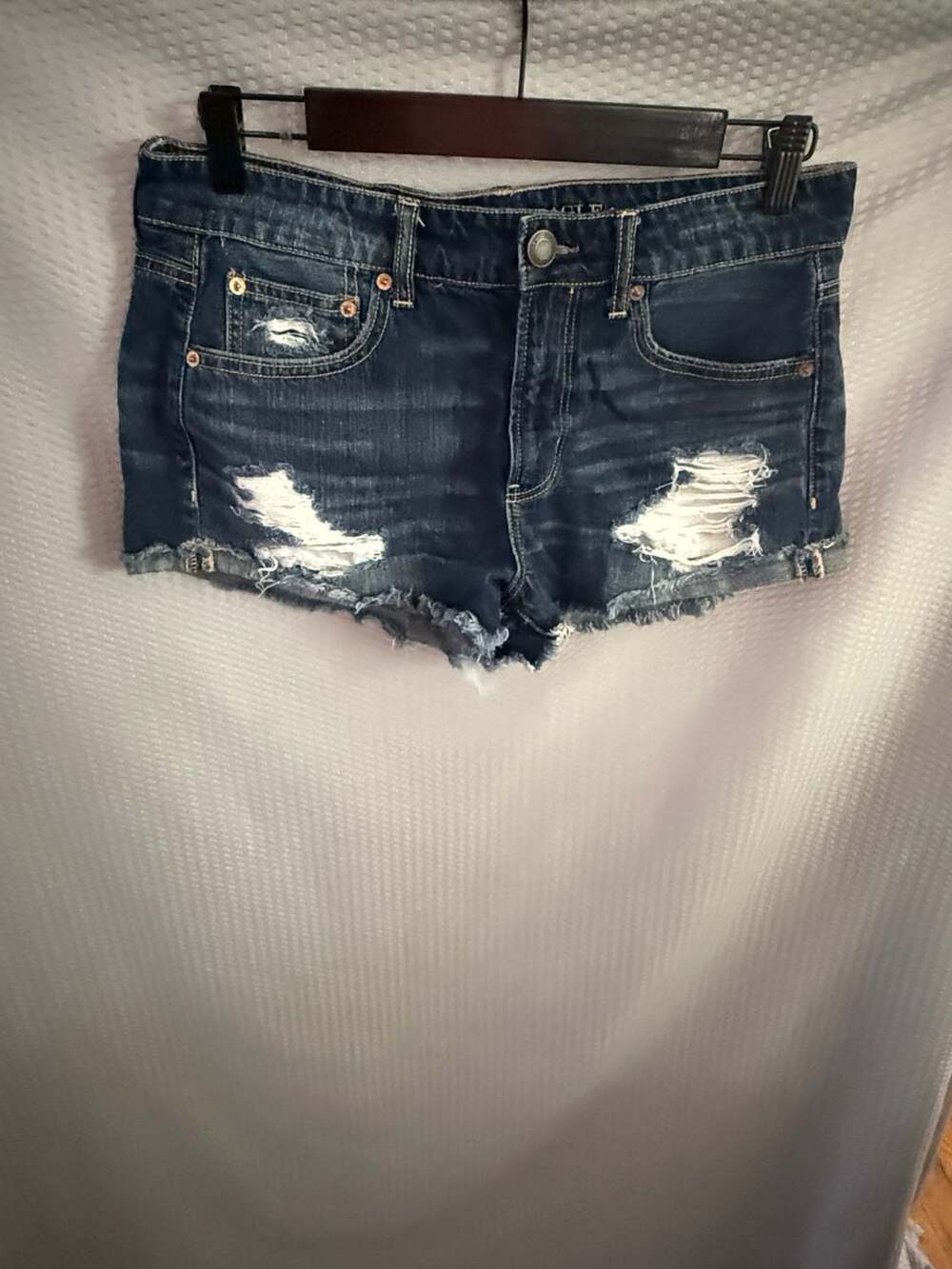 American Eagle Tomgirl Shortie Distressed Denim Shorts Size 6